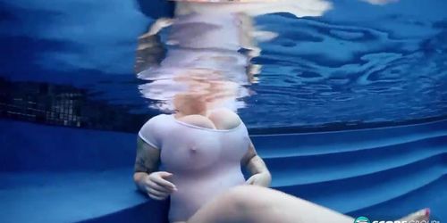Big Tit Petite Dip: Dors Feline