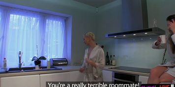 Pussylicking les girlfriend fingers glam babe