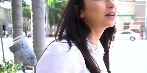 Amateur beauty bangs for money outdoors