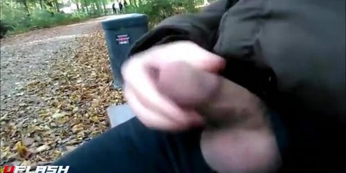 A man wanks his dick in public in Germany 9