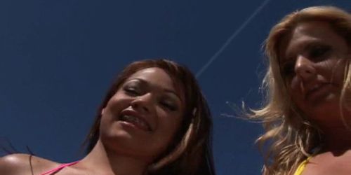Babes tits and pussy fucked - video e