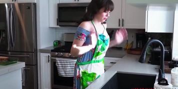 Taste Of Jenna With Stepmother Jenna Noelle And Stepson Oliver Faze (Oliver Sanchez, leona kirishima, lvy lebelle, molly casting, natashas bedroom, stussyee25)