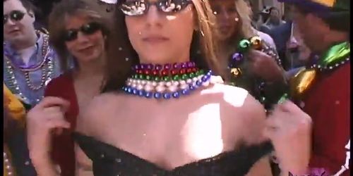 College Girls Bare Awesome Natural Boobs At Mardi Gras