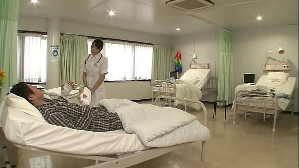https://bit.ly/eI8JBTs "¿No es un secreto para esto de H?" ¡La enfermera está emocionada con el Ji erguido! ?? La enfermera que vio mi polla que se puso esponjosa mientras visitaba el hospital se sonrojó y se avergon