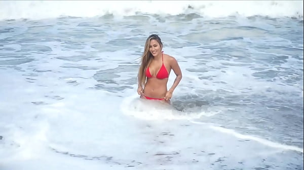 Alexa modeling in Santa Marta on a perfect beach day