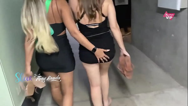 La pareja traviesa Thay Ksada y la Hotwife brasileña intercambian parejas y follan duro en el apartamento