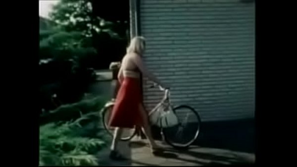 Les Be Buddys Dansk Vintage Lesbos zorras danesas calientes y calientes se follan a sus hombres dansk mientras están duros