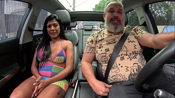 The mulatto milf got in the car and even let her asshole get hairy - Iara Alves