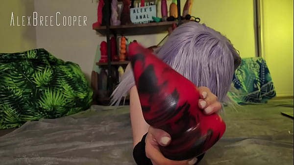 Goth Girl i2.6 inch thick butt plug and even bigger Cetos dildo