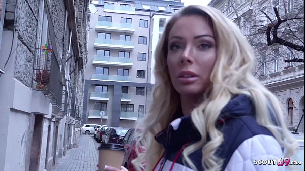 SCOUT ALEMÁN - MILF DE CUERPO PERFECTO ISABELLE DELTORE SEDUCE PARA DESCUBRIR EL SEXO EN FALSO MODELO DE TRABAJO