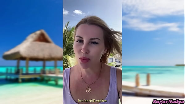 Sexy rubia rusa Milf cuenta historias de sexo de sus vacaciones