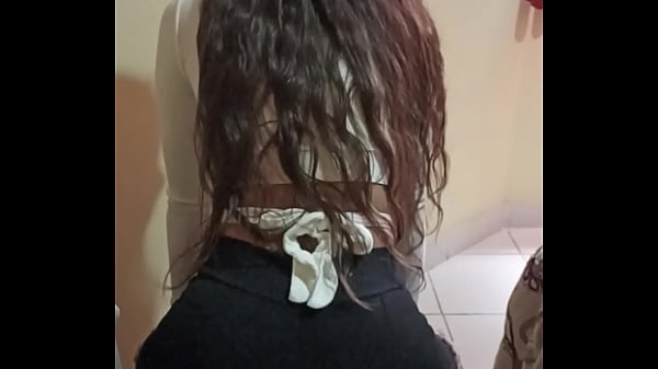 Married Venezuelan in Lima Peru offered slut dances sensual perreo during her first amateur porn casting