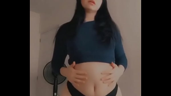 Mexican Girl Shakes booty for you