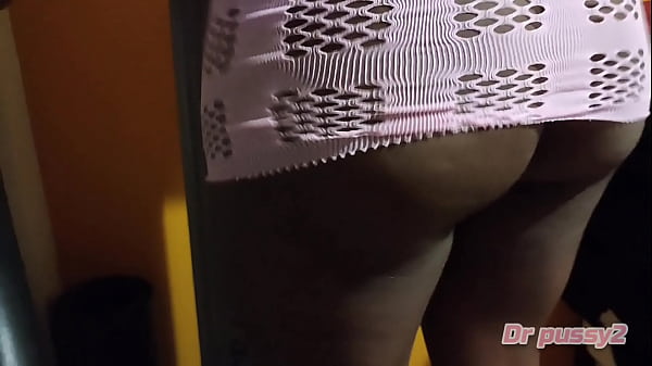 Interracial porn / Ebony in lingerie gets penetrated by fitness equipment salesman until her mouth is full of cum