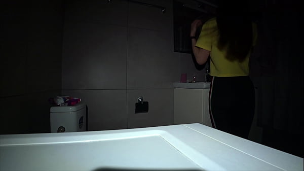 True Cheating.Lover and Wife Brazenly Fuck in the Toilet While I'm at Work.Hardcore Anal