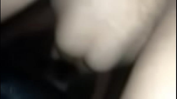 Hermoso coño de chica tailandesa, vale la pena lamer el coño