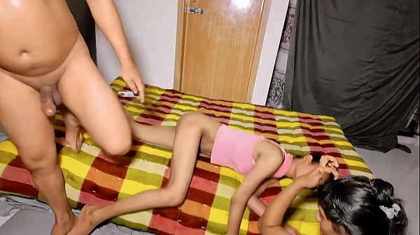 Uttaran2o - A los les encantan las pollas enormes y disfrutan de un buen trío.