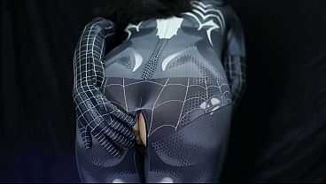 Chica brutal con trasero grande disfrazada de Spiderman follada por un conductor de rickshaw, último porno indonesio
