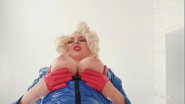 Fetiche de sentarse en la cara - video casero gratis - FemDom POV charla sucia