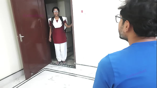 Chica inocente bengalí india follada por un extraño - Historia de sexo hindi