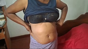 Vídeo casero real de una MILF asiática