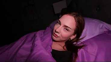 Compartiendo la cama con mi hermanita - Venus Vixen