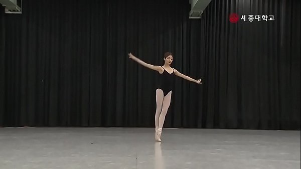 Korean ballet dancer