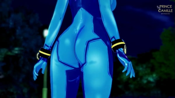 Chica cosplayer de anime con orgasmo con eyaculación