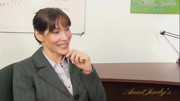 AuntJudysXXX - Busty e5yo MILF Angela James Fucks at the Office (AJ Classics)