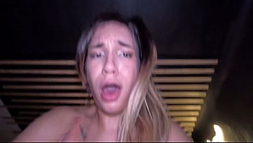 A la pequeña venezolana Megan le encanta que la cubran bruscamente.