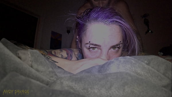 Pretty Pussy GOTH chica es FOLLADA tarde en la noche