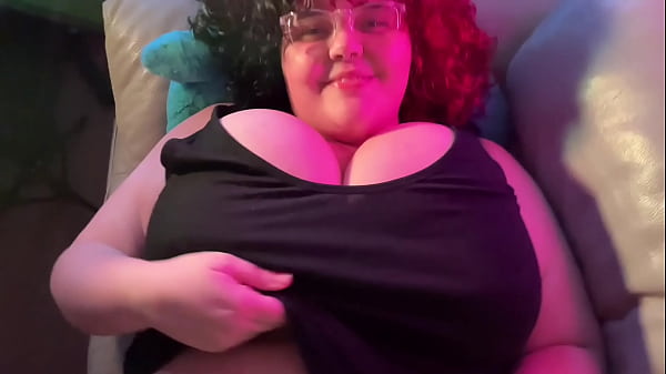 BBW de enormes tetas en POV misionero