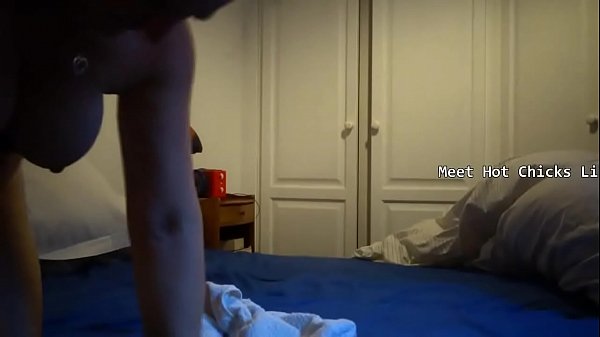 esposa sorprendida engañando al marido trabajador