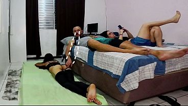 The wife shared a room with her friend... but she had no idea what would happen in the early morning.