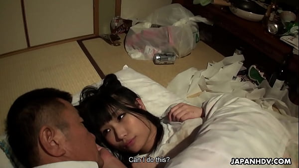 Nena japonesa, Runa Kobayashi follada, sin censura