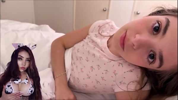 Compartiendo la cama con la pequeña hermanastra