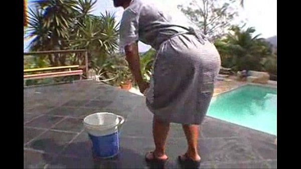 SEXY PAWG MAID CON SEXY MOLADA POR BBC