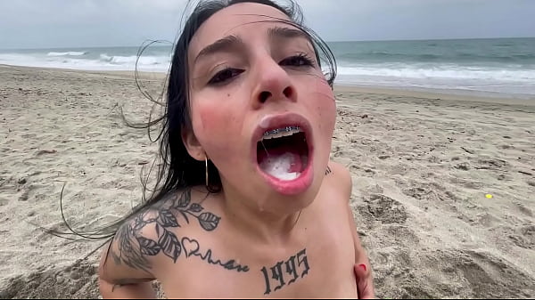 FOLLADA EXTREMA EN UNA PLAYA NUDISTA - BLAKEPRODUCTIONS