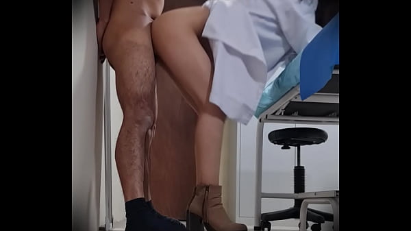 Mexican doctor Nataly fucked during work hours HIDDEN CAMERA