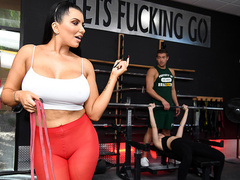 Spotting Her Ass Starring Romi Rain - Brazzers HD
