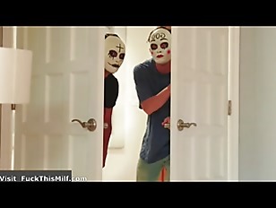 Cory Chase & Elizabeth Skylar - The House Of Halloween OrgykaXhtC