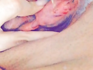 Pink pussy Pissing