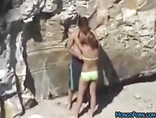 Amateur Doggystyle Quickie Public Beach